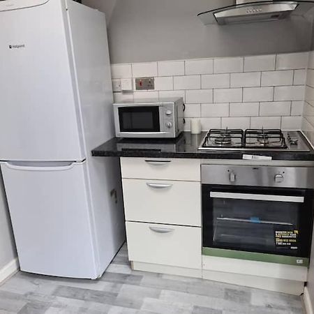 Next To Liverpool Stadium Apartment Exterior photo