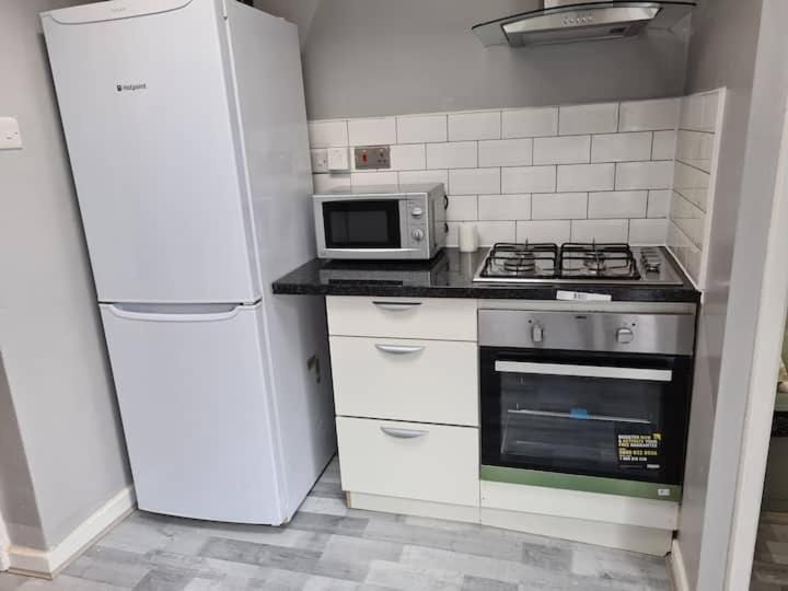 Next To Liverpool Stadium Apartment Exterior photo